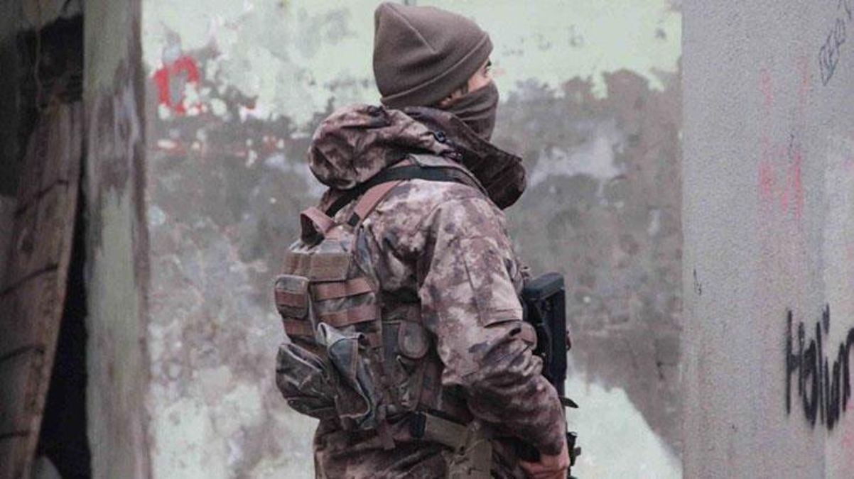 Canlı bomba eylemi hazırlığındaki Suriye uyruklu 2 PKK/YPG'li terörist yakalandı