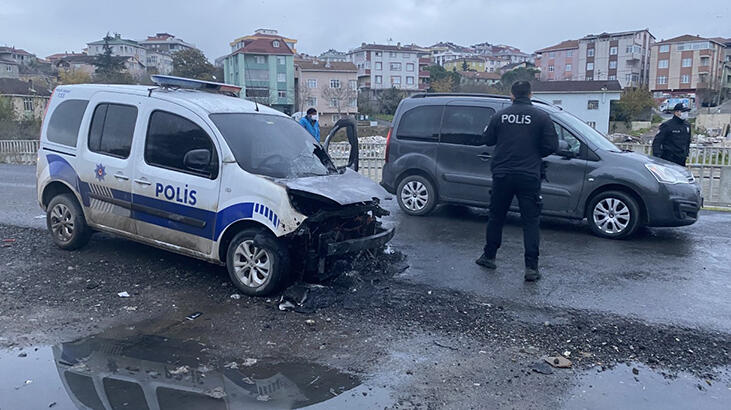 ... İstanbul'da polis aracı yandı!