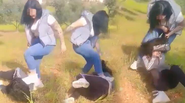  Adliyeye çıkarılırken gülücükler saçtı