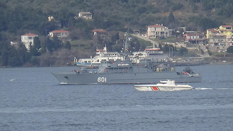  Çanakkale Boğazı'ndan geçti!