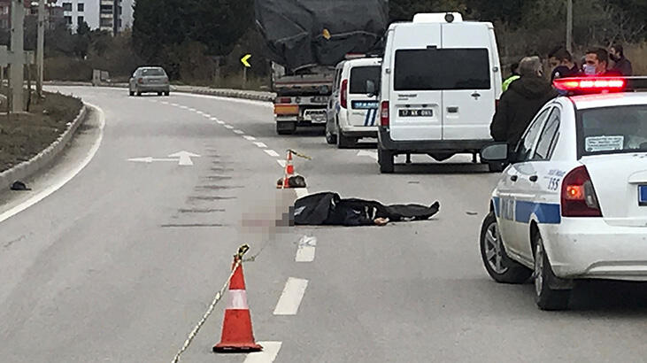  Çanakkale'de TIR'ın çarptığı yaya hayatını kaybetti