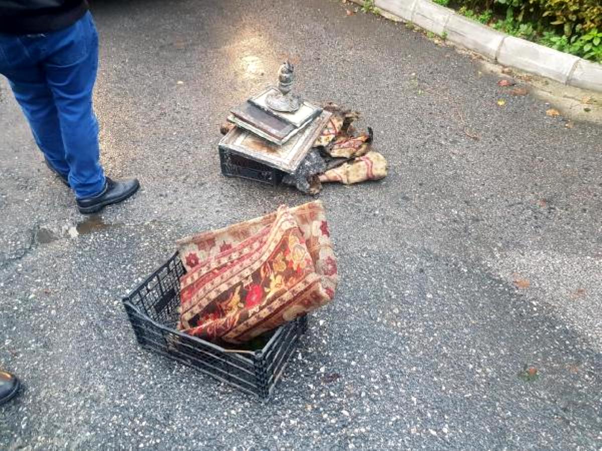  Mahalle sakinleri yanan Tarihi Vaniköy Camii'ni anlattı