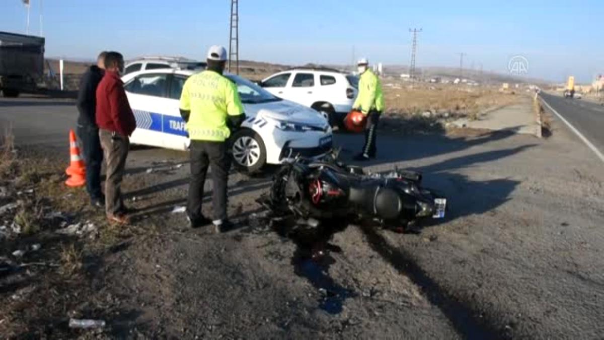  Özel harekat polisi motosiklet kazasında yaralandı - KARS