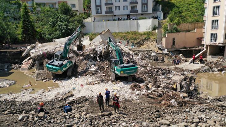  Sel felaketinde yıkılan bir binanın müteahhidine gözaltı kararı