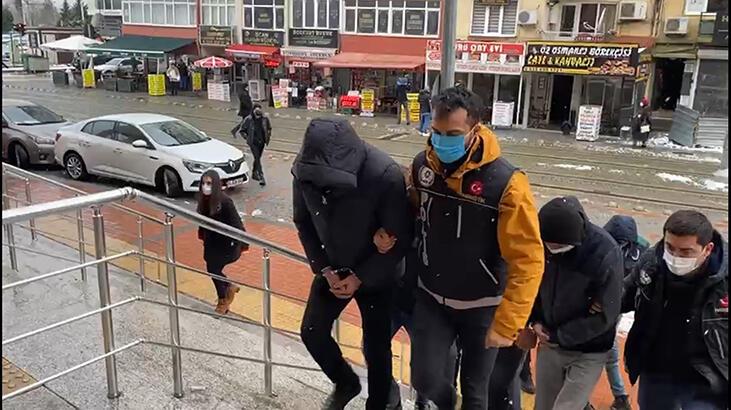 1 günde 100 kilograma uyuşturucu ele geçirildi