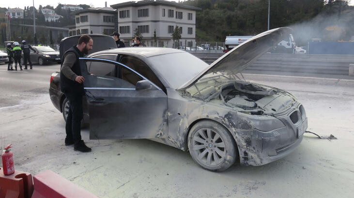15 Temmuz Şehitler Köprüsü girişinde otomobil yandı!