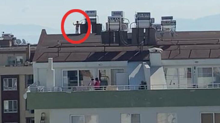 5 katlı binanın çatısında korkutan oyun