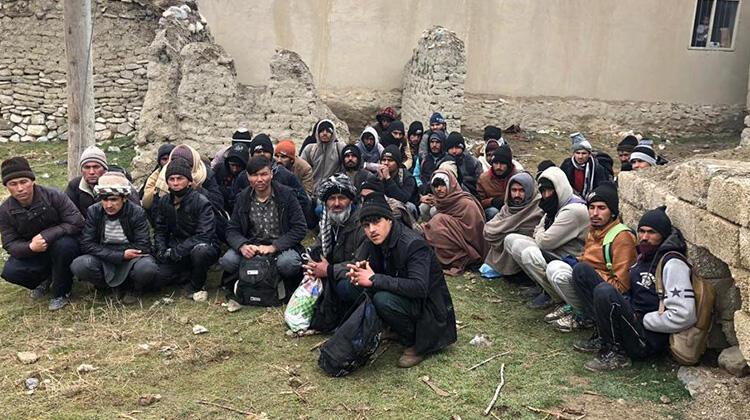 6 ayda 12 bin 103 düzensiz göçmen yakalandı