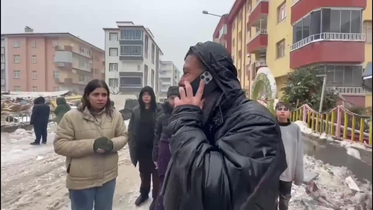 7,7 Büyüklüğündeki Deprem 10 İli Vurdu.