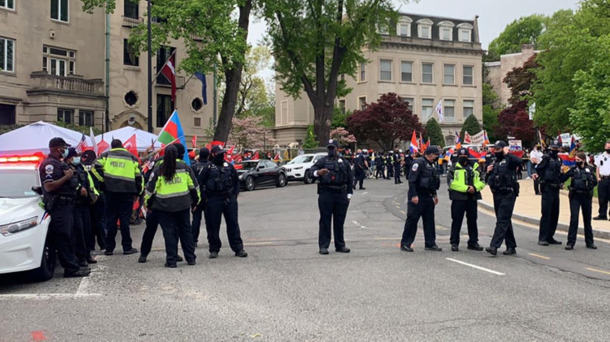 ABD'de yaşayan Türkler sözde soykırım kararını protesto etti