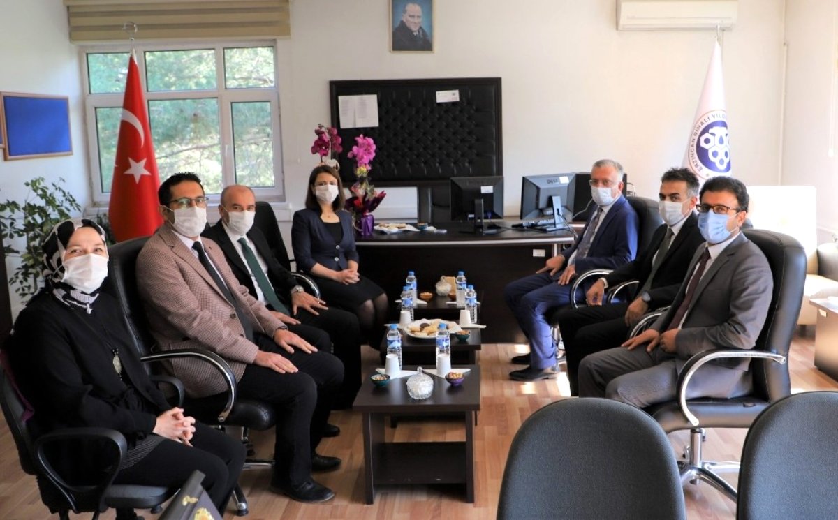 Adalet MYO ve Üzümlü MYO'da devir teslim töreni