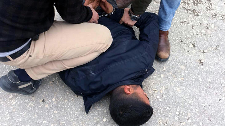 Adana'da aralarında 13 polisin bulunduğu çete deşifre oldu! Silahlar eşlerinin çantasından çıktı