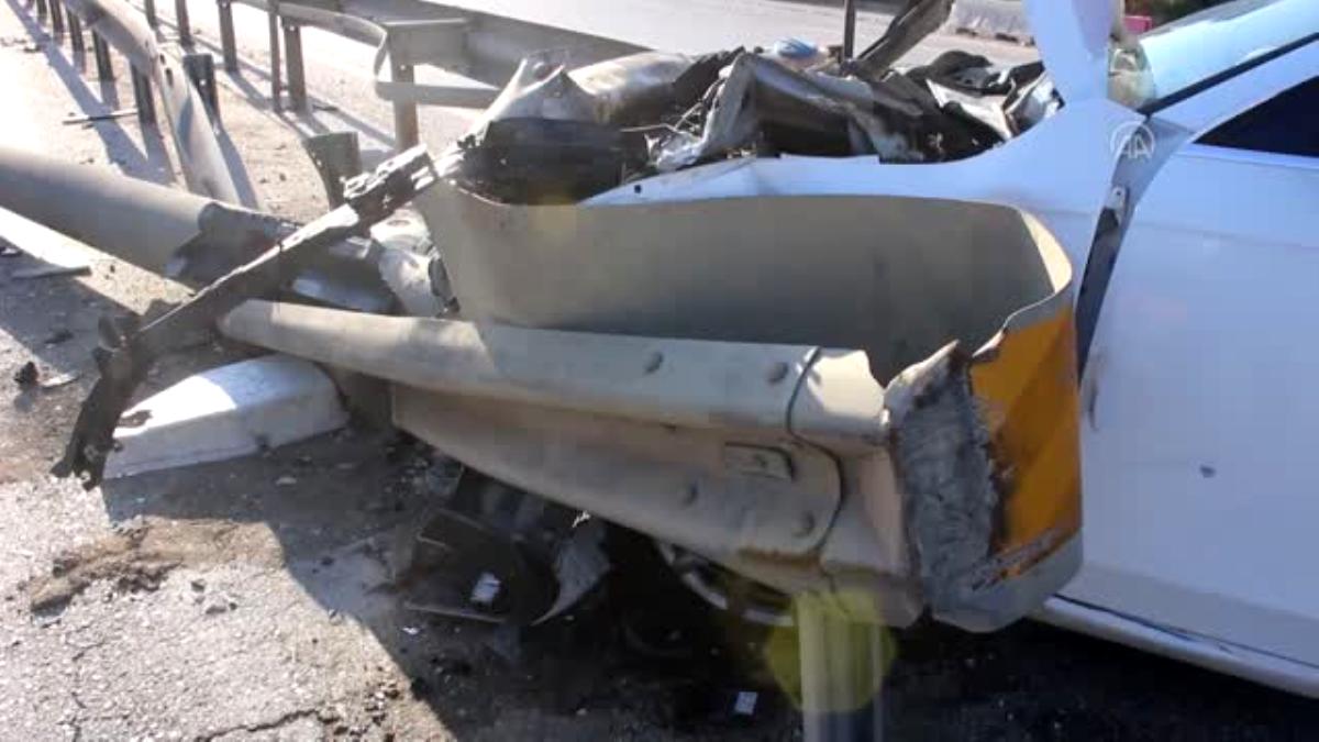 Adana'da otomobil ile forklift çarpıştı: 2 yaralı