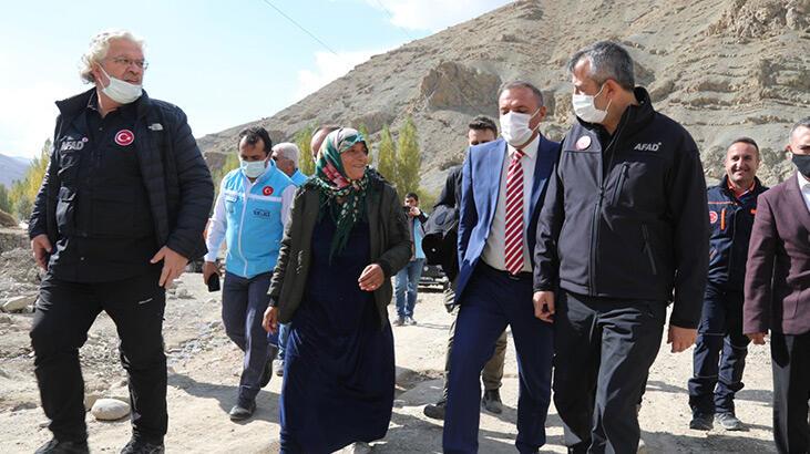 AFAD Başkanı Sezer'den Van'da sel bölgesinde inceleme