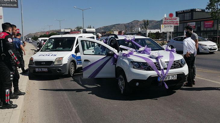 Afyonkarahisar'da sünnet düğünü aracına silahla açılan ateşte sürücü yaralandı