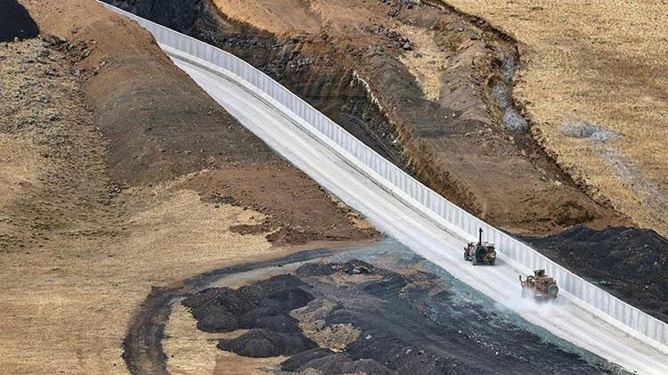 Ağrı Valisi Varol: Sınırımız 81,3 kilometrelik duvarla daha güvenli