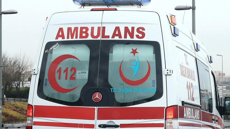 Ağrı'da minibüs devrildi! 3 ölü, 14 yaralı