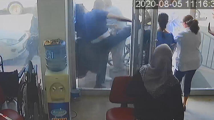 Aile Sağlığı Merkezi'ndeki bu kavgaya dava!! Akademisyen babaya 8, doktora 4 yıl hapsi