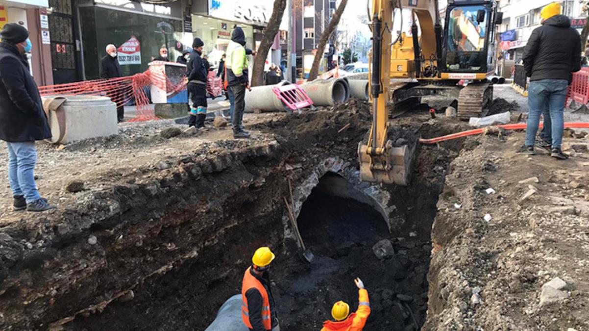 Altyapı çalışması yapan ekipler, Roma dönemine ait tarihi kalıntı buldu