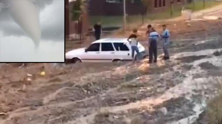 Amasya'da yollar nehre döndü, araçlar sel sularıyla sürüklendi