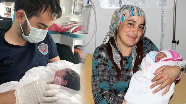 Ambulansta dünyaya geldi! Duygulandıran fotoğraf