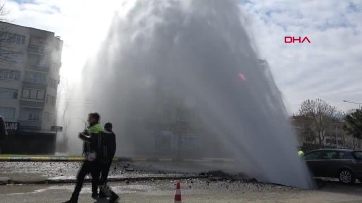 Ana isale hattı patladı, 8 katlı binayı su bastı! Evlerin hali inanılmaz