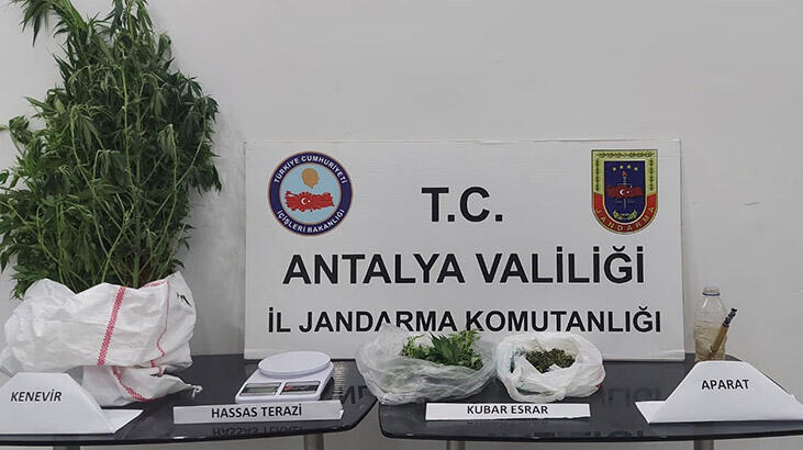Antalya'da zehir tacirlerine operasyon! Gözaltına alındı