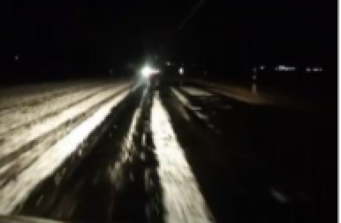 Ardahan’da dolu yağışı: Yollar beyaza büründü