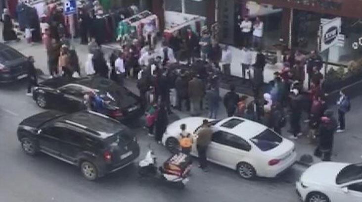 Arnavutköy'de taciz iddiası: Öfkeli kalabalıktan jandarma kurtardı