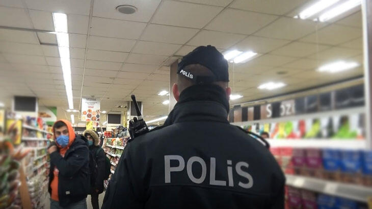 Arnavutköy'de yasağa rağmen müşteri alan marketçiye ceza