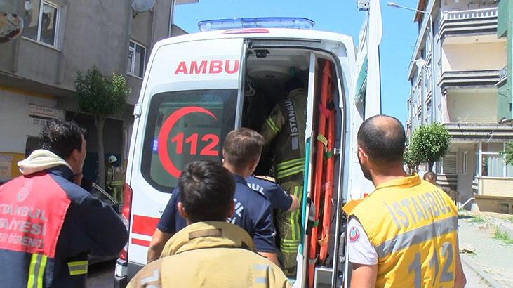 Avcılar'da yangın müdahalesinde düşen itfaiyeci yaralandı