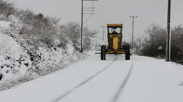 Aydın'ın yüksek kesimlerine kar yağdı