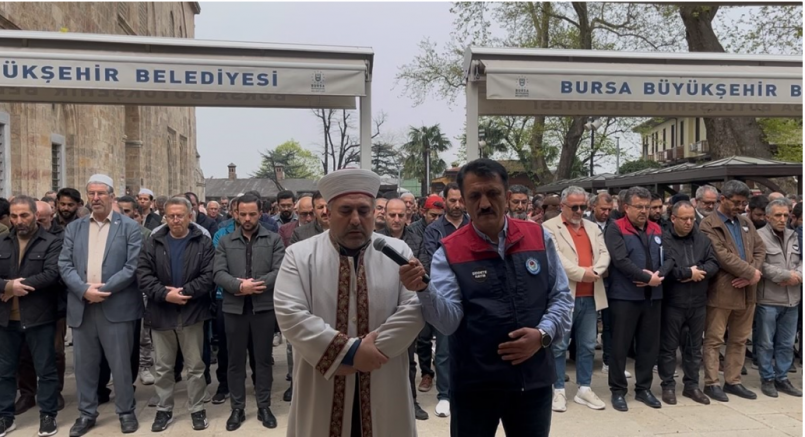 Ayla öğretmen ve 8 öğrenci için Bursa’da gıyabi cenaze namazı kılındı