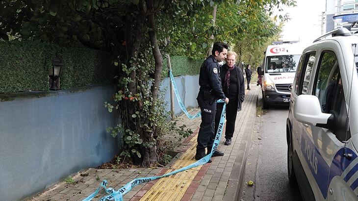 Ayva toplamak için çıktığı ağaçta fenalaşıp, hayatını kaybetti