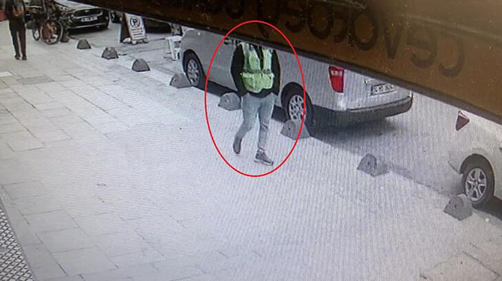 Bağcılar'da 'yeşil yelek' ile 5 kilo altın çaldı!