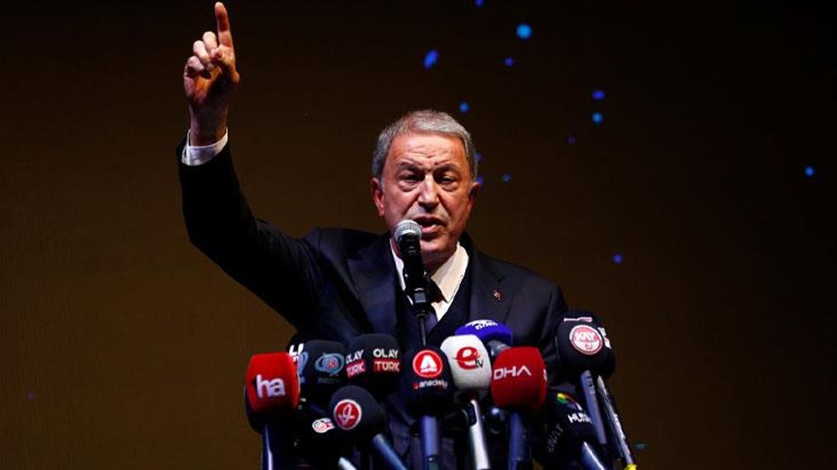 Bakan Akar'dan 
