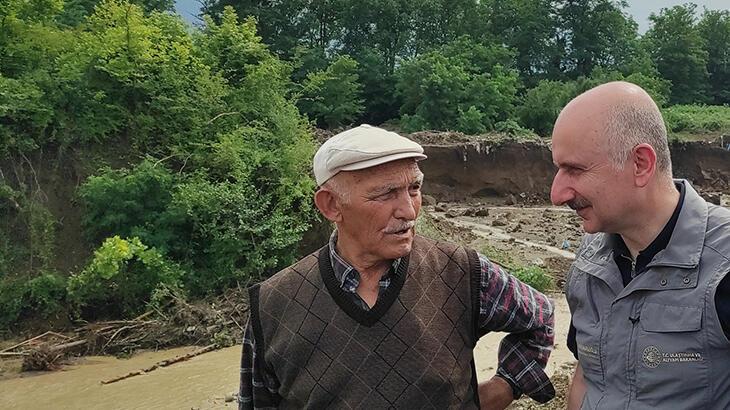 Bakan Karaismailoğlu selden etkilenen Düzce'de incelemelerde bulundu