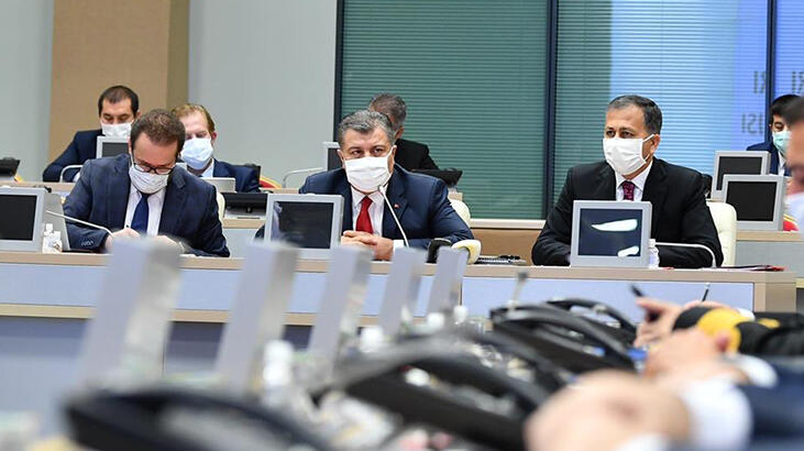 Bakan Koca paylaştı! Bilim Kurulu toplantılarında bir ilk