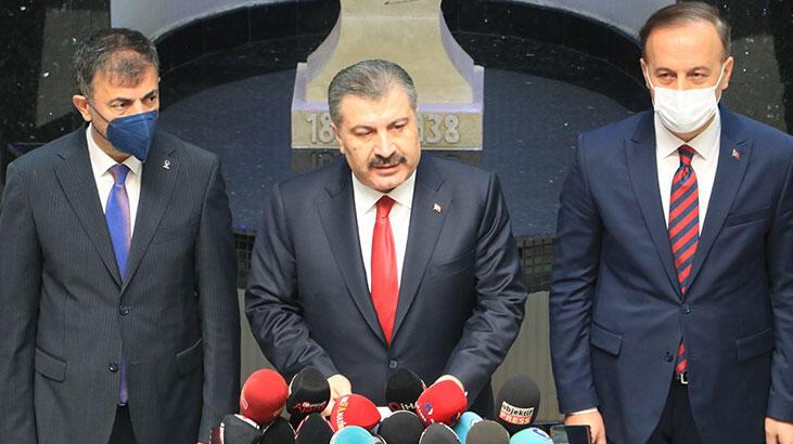 Bakan Koca'dan Omikron açıklaması! Dünya genelinde baskın varyant olmasını bekliyoruz