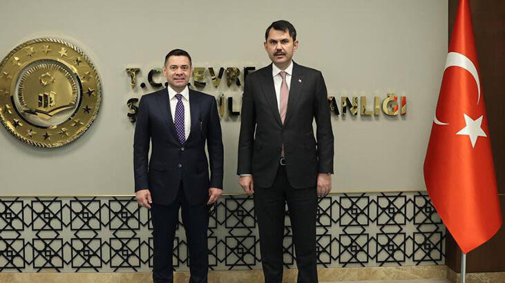 Bakan Kurum, Arnavutluk Yeniden İnşa Devlet Bakanı Ahmetaj ile görüştü
