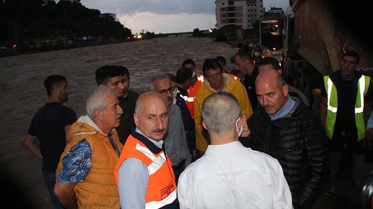 Bakanlar sel bölgesinde! Tek tek bilgi aldılar