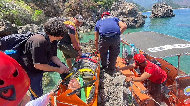 Balık tutmak isterken 7 metreden kayalıklara düştü