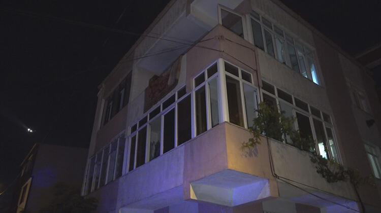 Balkonda halı silkeleyen kadın 3. kattan düştü!