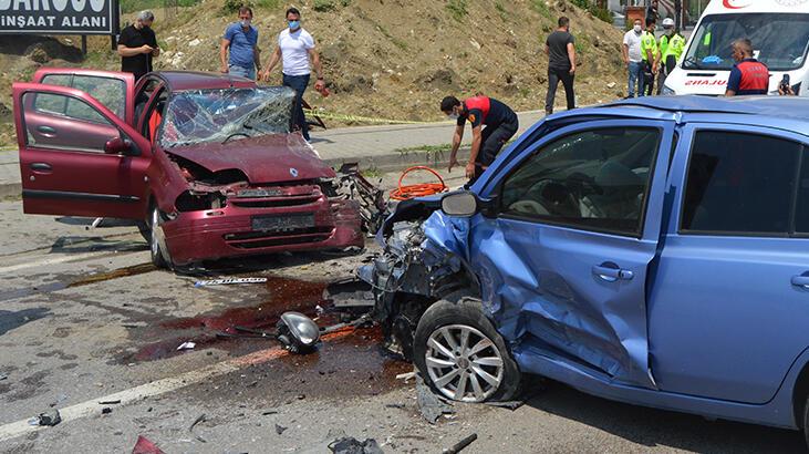 Bartın'da iki otomobil çarpıştı: 1 ölü, 1 yaralı