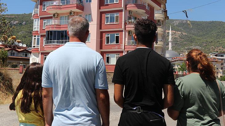 Başlarına gelen inanılmaz! 'Evimizde oturamıyoruz, uzaktan bakıyoruz'