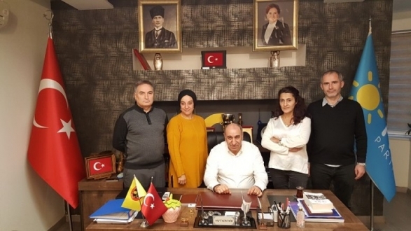 Beykoz İYİ Parti İlçe Başkanı Akif Taşdemir Siyaset Sizin İşiniz Değil Bir An Önce İstifa Edin