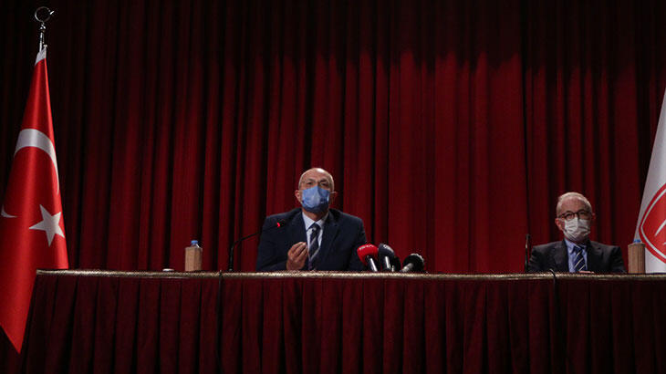 Bilim Kurulu Üyesi Ünal'dan aşı açıklaması