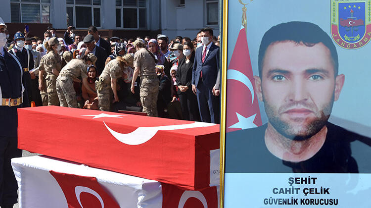 Bitlis'te şehit güvenlik korucusu için tören