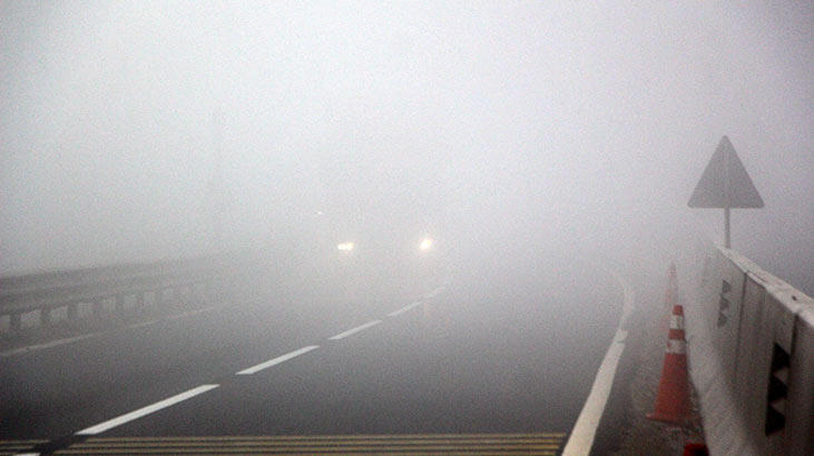 Bolu Dağı'nda sis, ulaşımı aksattı