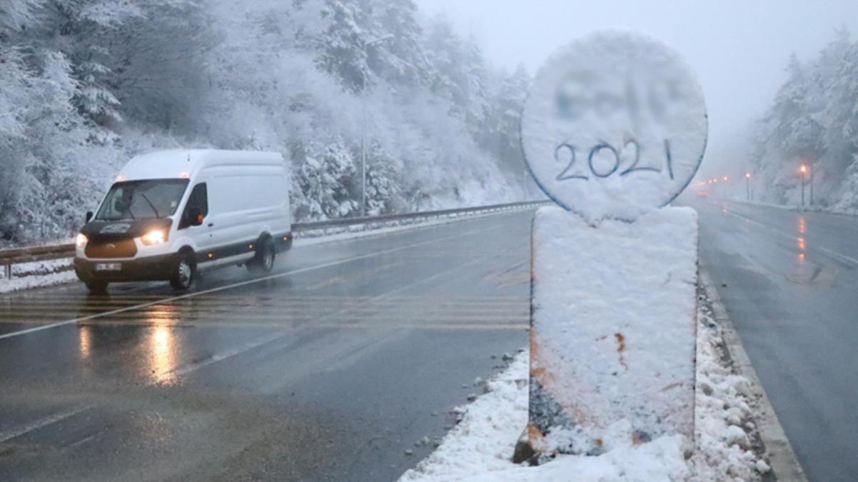 Bu kez yağacak sanki! İstanbul'un yanı başındaki Bolu tamamen beyaza büründü